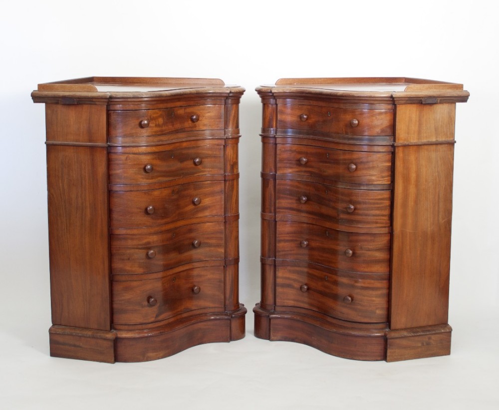 INTERESTING PAIR OF FLOOR-STANDING CORNER CABINETS