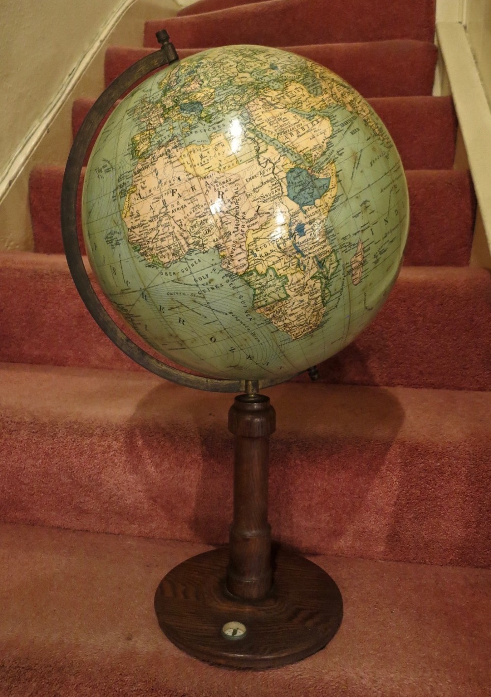 FREESTANDING TERRESTIAL GLOBE ON STAND