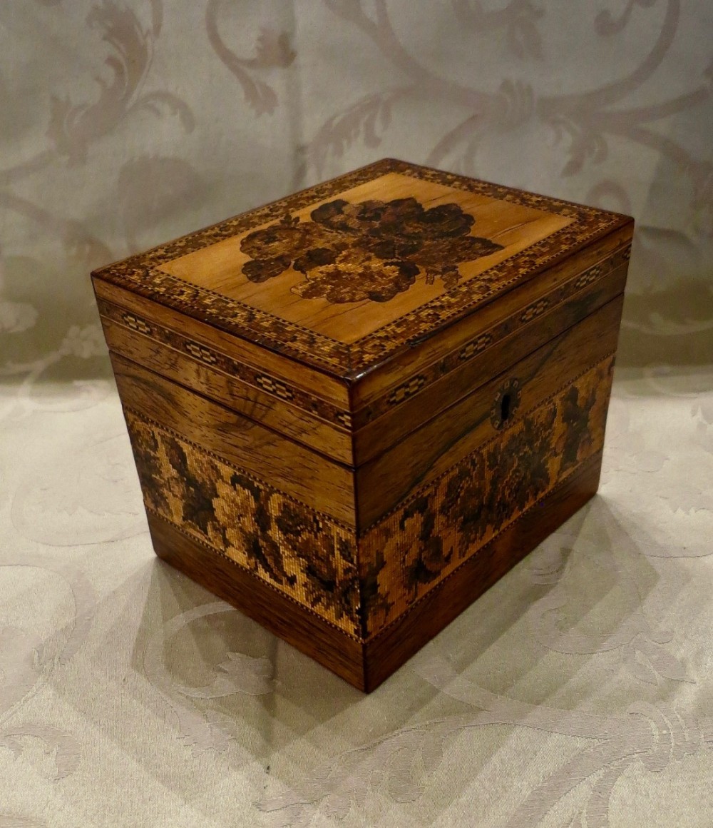TUNBRIDGE-WARE CUBE SHAPED TEA CADDY