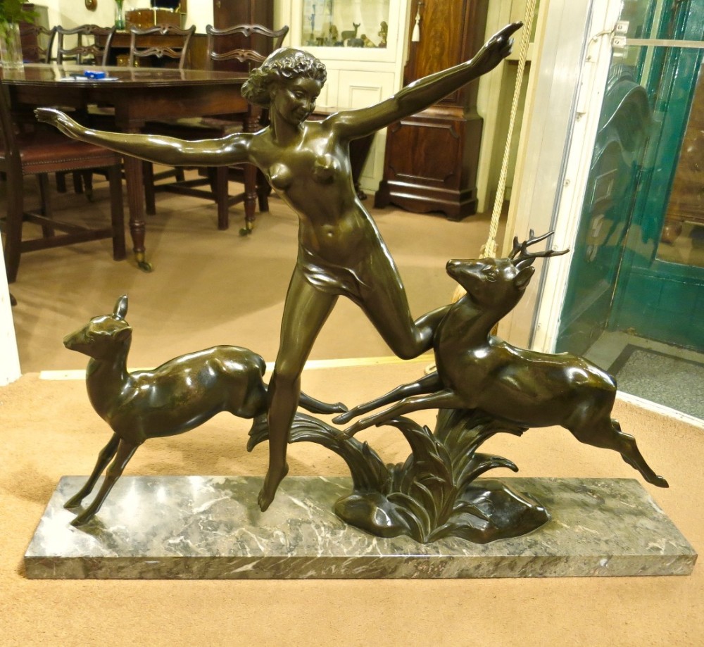 LARGE AND IMPRESSIVE ART DECO BRONZE SCULPTURE
