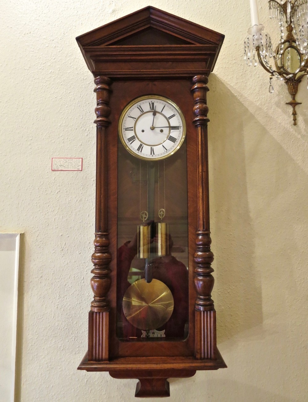 STRIKING 8-DAY WALNUT 