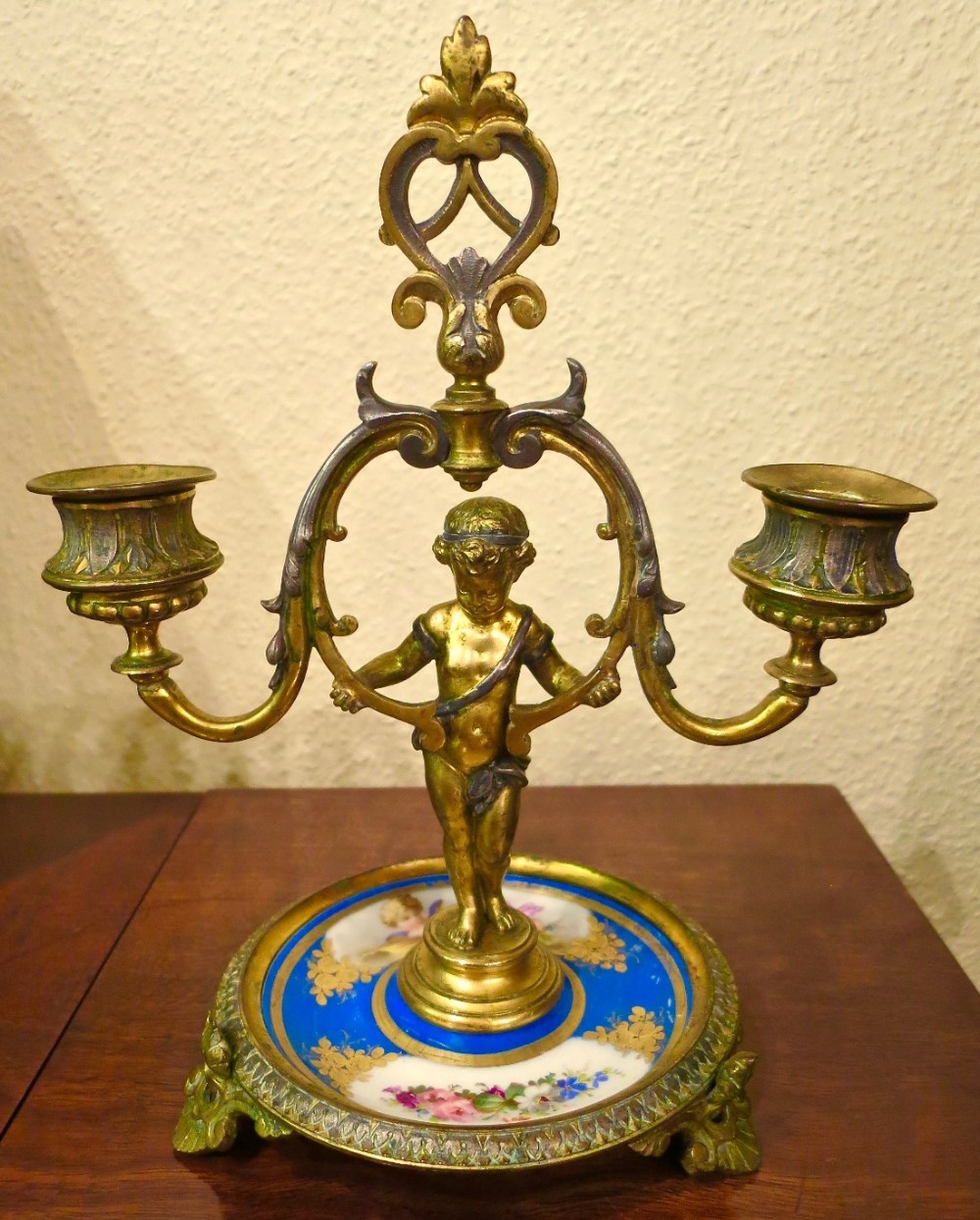PRETTY FRENCH ORMOLU & 