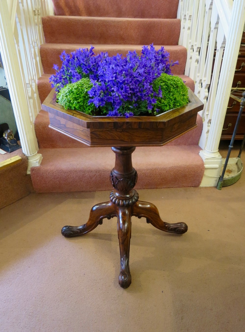 RARE ROSEWOOD FLOWER TABLE BY GILLOWS