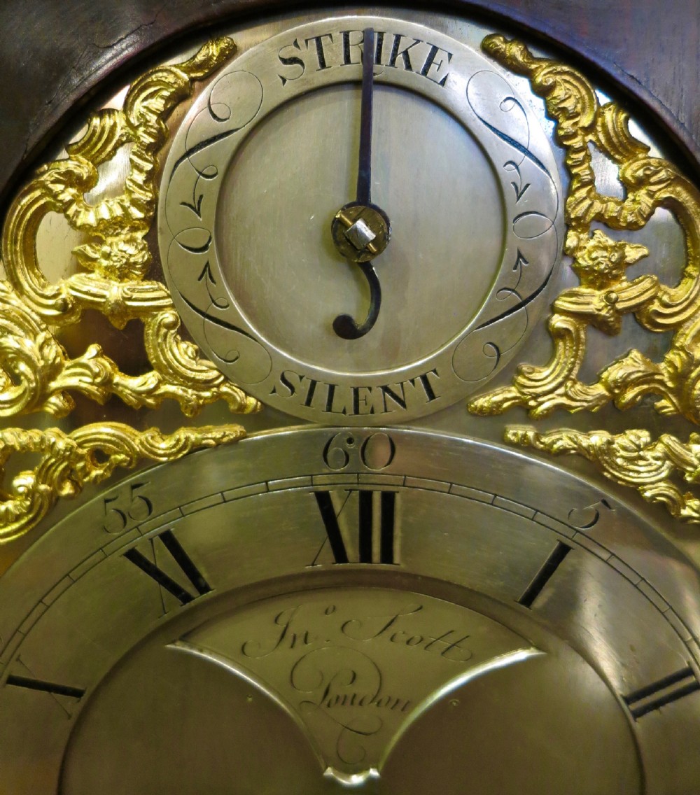FINE GEORGE III MAHOGANY VERGE BRACKET CLOCK View III