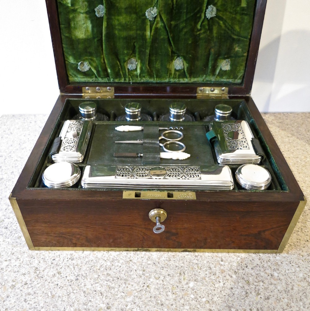 UNUSUAL AND VERY FINE FITTED JEWELLERY BOX