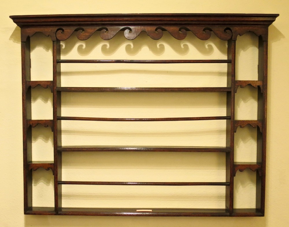 18TH CENTURY ELM AND OAK DELFT RACK