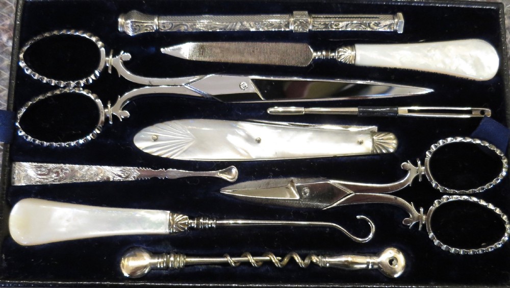 SUPERB LADY'S DRESSING CASE BY EDWARDS View V