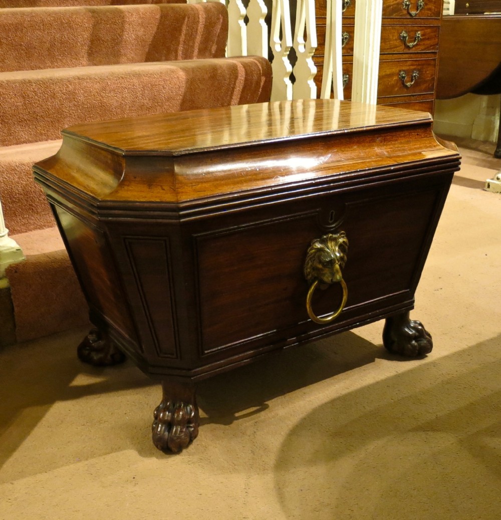 FINE MAHOGANY WINE CELLARETTE