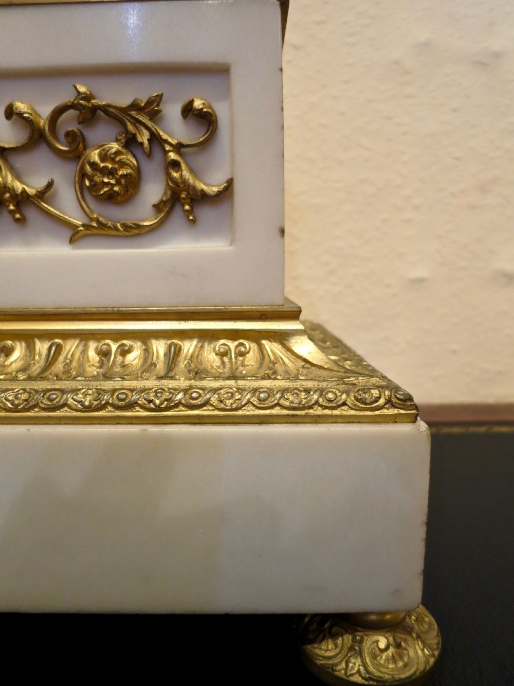 IMPRESSIVE FRENCH ORMOLU-MOUNTED MANTEL CLOCK View III
