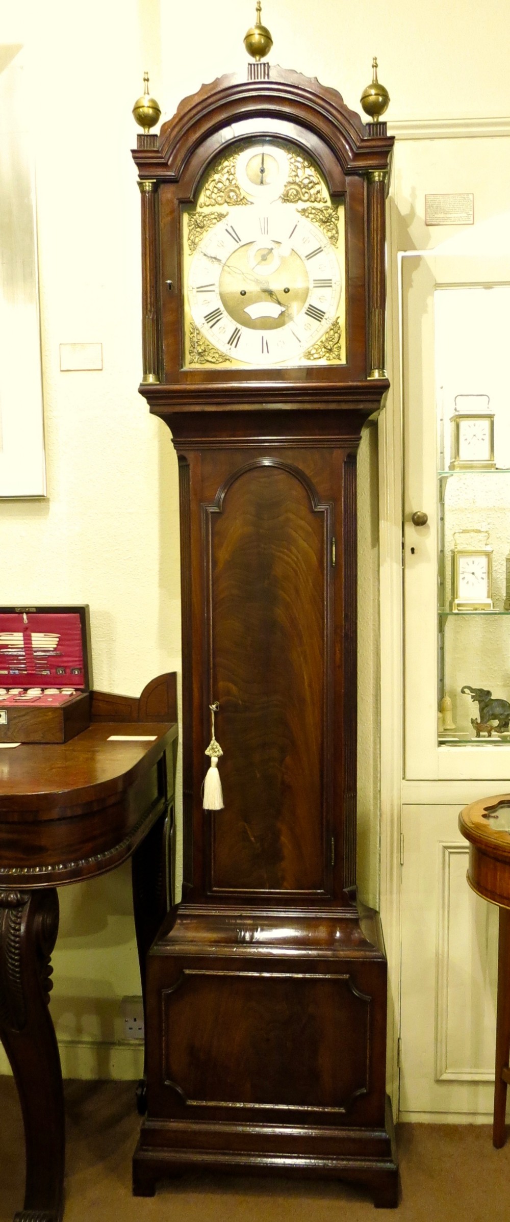 FINE 18TH CENTURY LONGCASE CLOCK