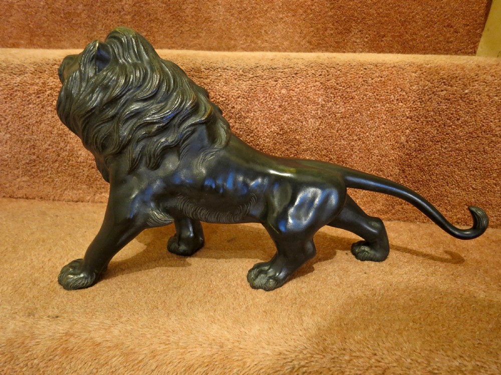 JAPANESE (MEIJI PERIOD) BRONZE LION View III