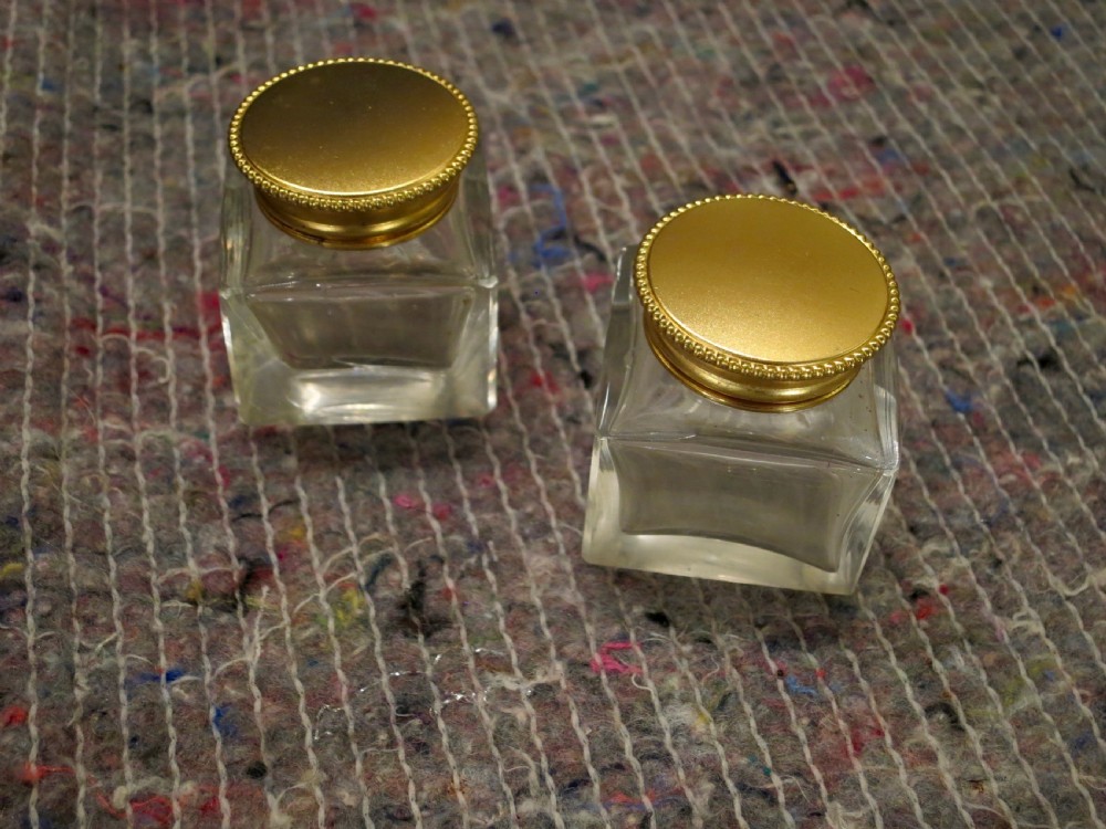FINE BRASS-BOUND WALNUT WRITING BOX View VI