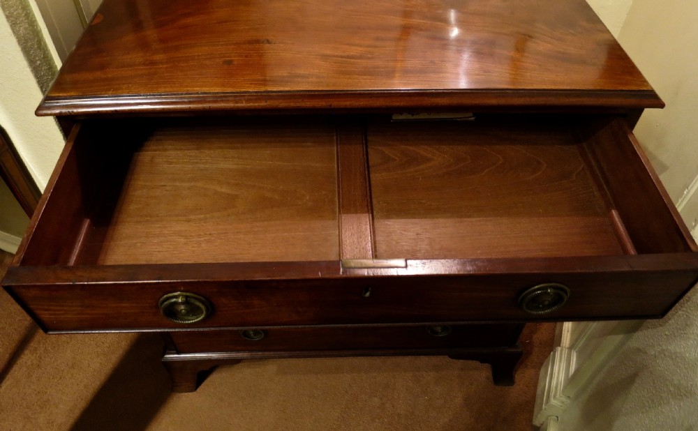A PRETTY MAHOGANY CHEST-OF-DRAWERS View IV