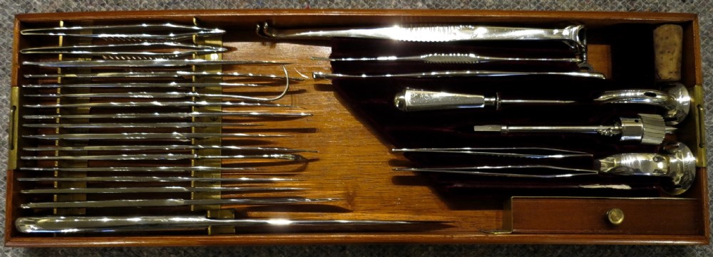 LARGE FULLY-FITTED SURGEON'S 