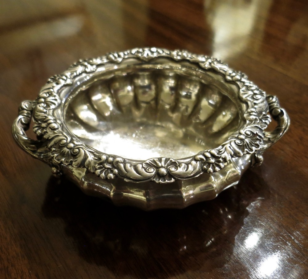 GOOD QUALITY CAST SILVER SALT