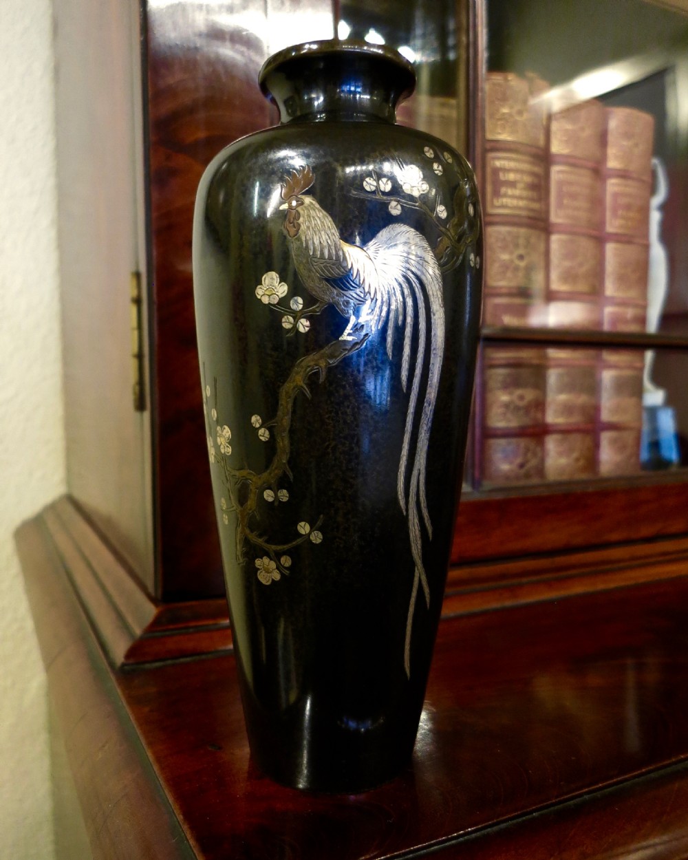JAPANESE MEIJI PERIOD BRONZE VASE