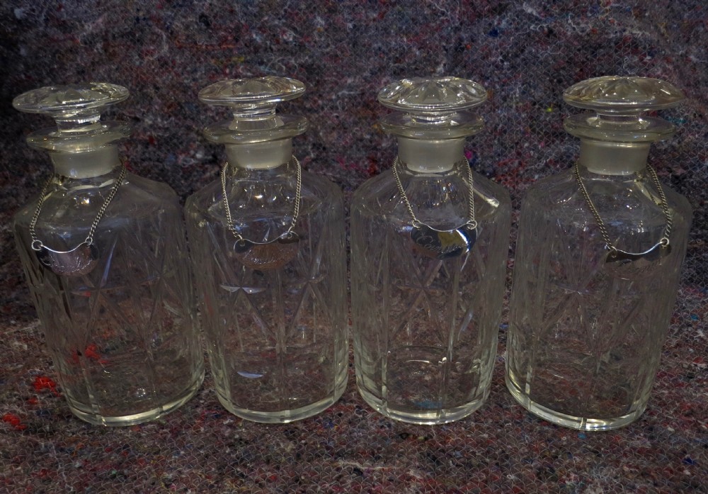 BRASS-BOUND MAHOGANY DECANTER BOX SET View V
