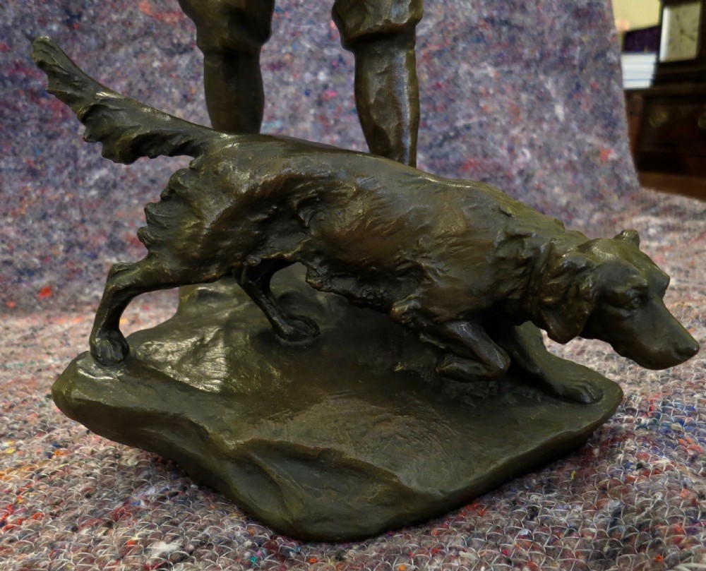 BRONZE HUNSTMAN WITH HIS POINTER View V