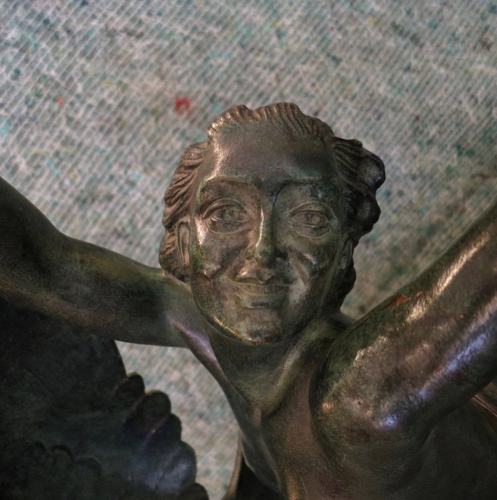 LARGE ART DECO BRONZE SCUPTURE View IV