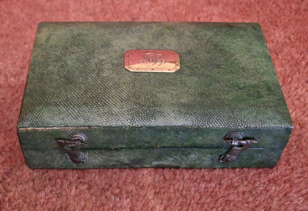 GEORGE III SHAGREEN AND GOLD ETUI View II