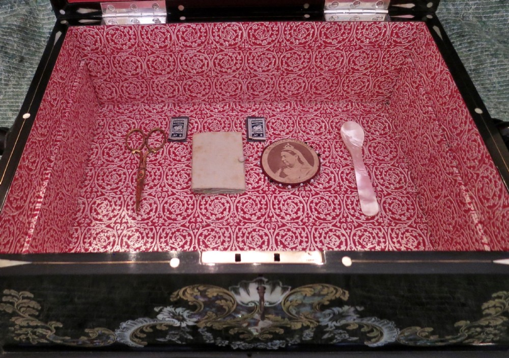VERY FINE FITTED REGENCY SEWING BOX View V