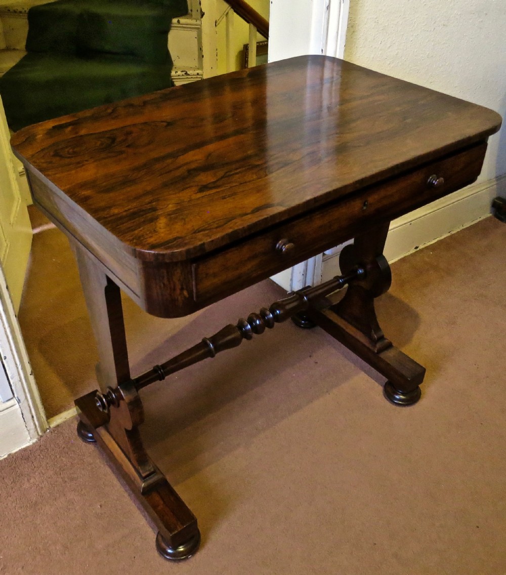 PRETTY ROSEWOOD WRITING OR LIBRARY TABLE