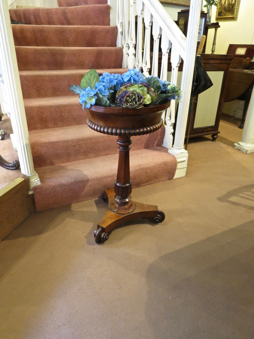 LATE REGENCY MAHOGANY FLOWER TABLE View II