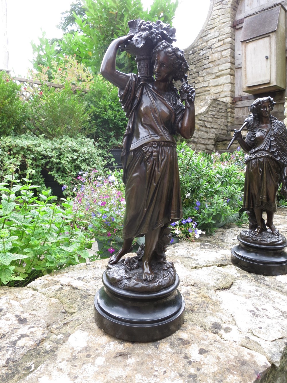 A CHARMING PAIR OF FRENCH BRONZE FIGURES View III