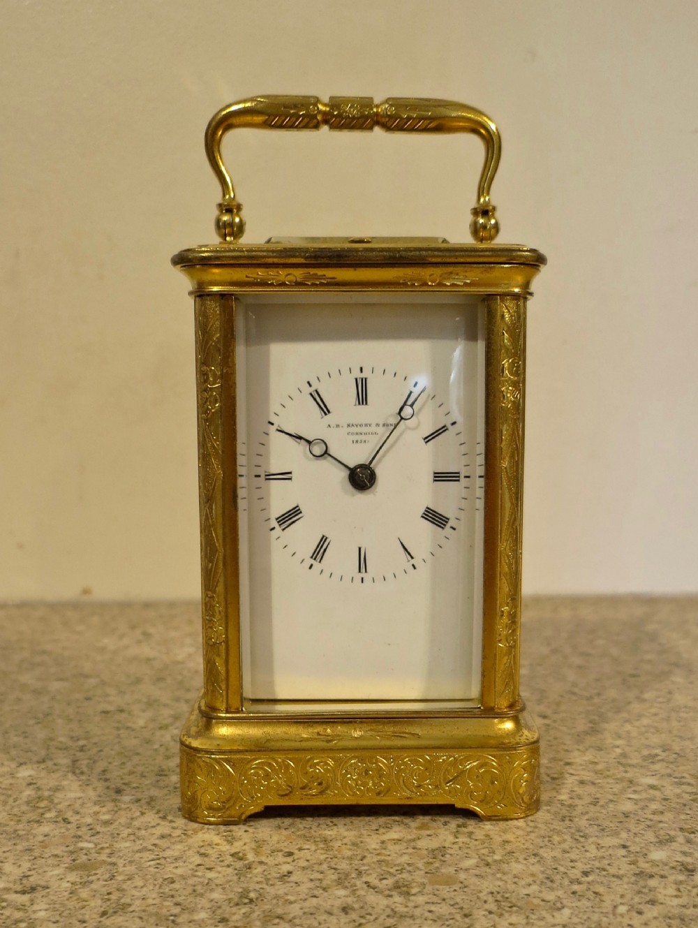 A CHARMING ENGRAVED SMALL FRENCH CARRIAGE CLOCK