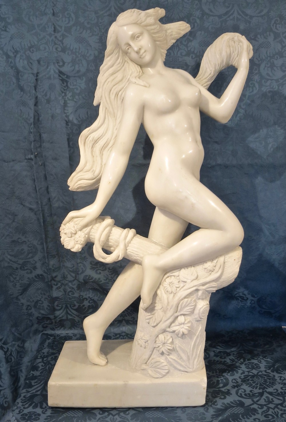 A LARGE ART DECO MARBLE SCULPTURE