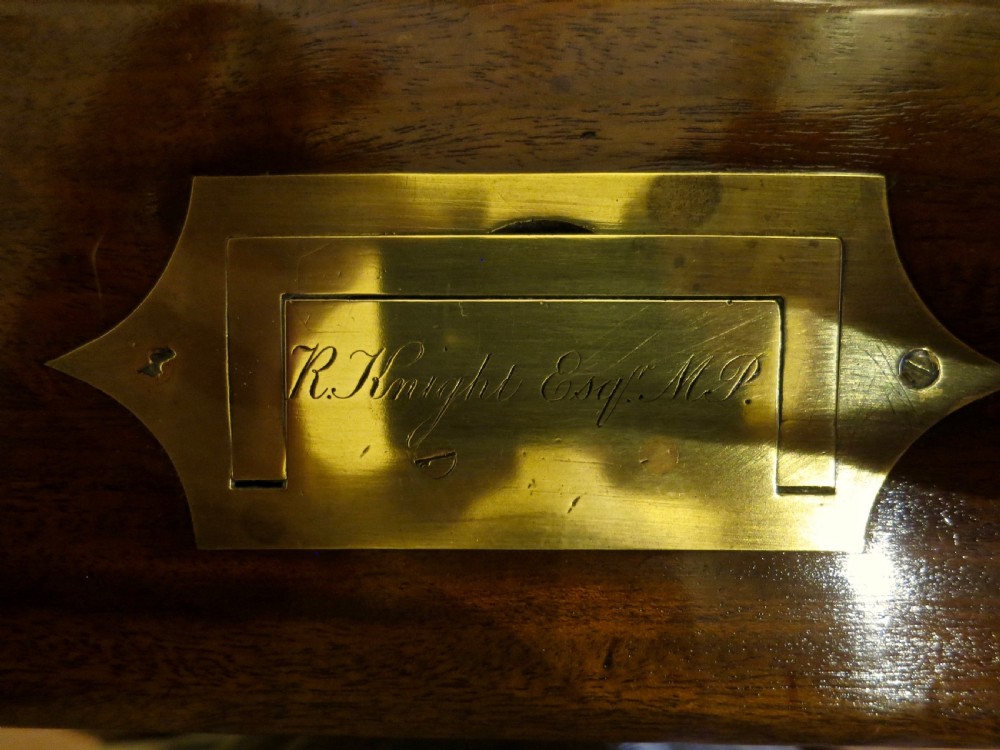 FITTED MEDICINE BOX OF COMPACT SIZE View VI