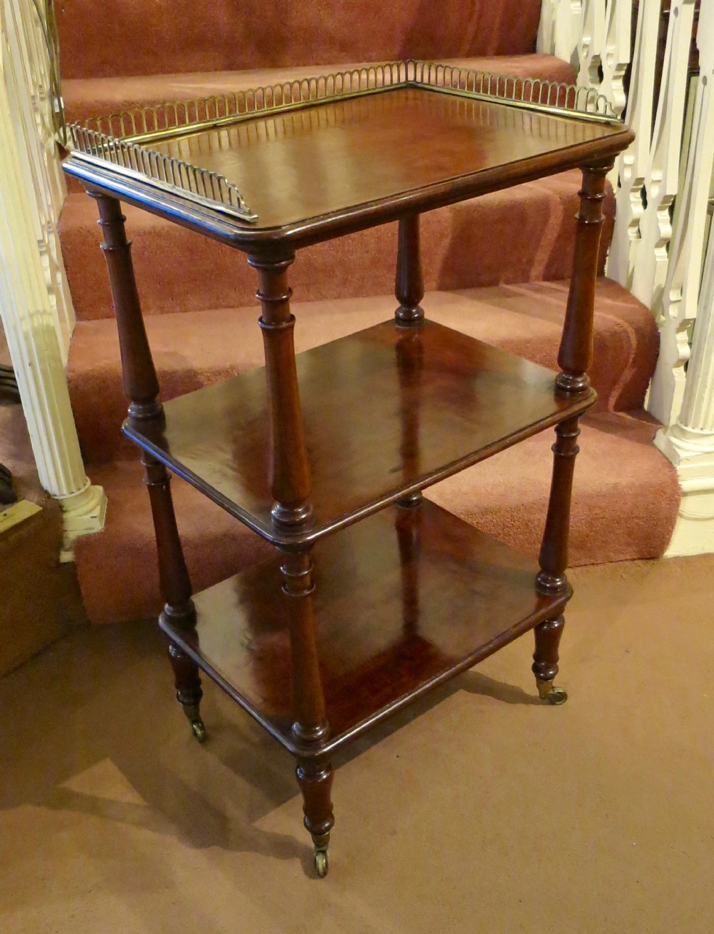 GOOD QUALITY MAHOGANY 3-TIER 