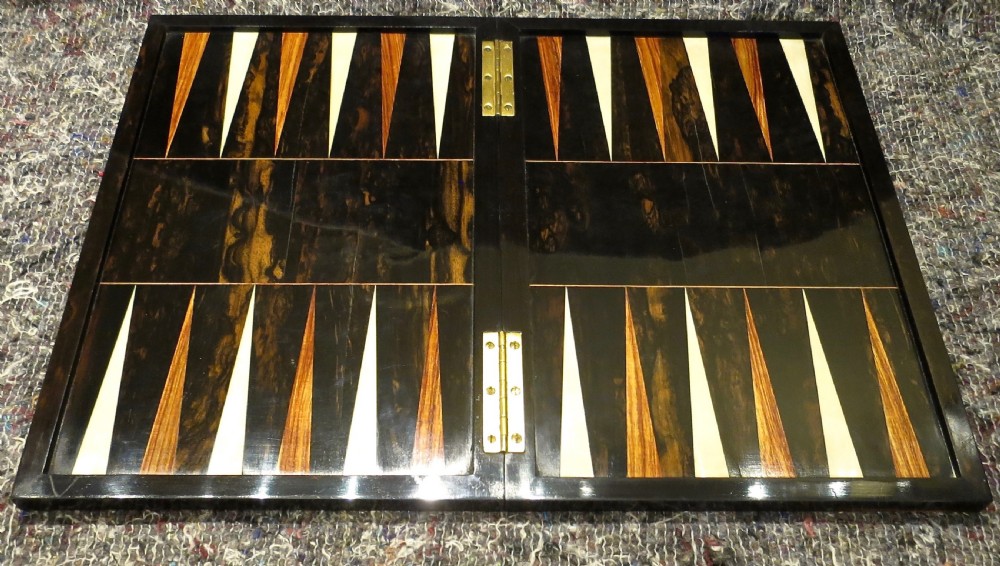 A WONDERFUL FULLY FITTED GAMES COMPENDIUM View VII