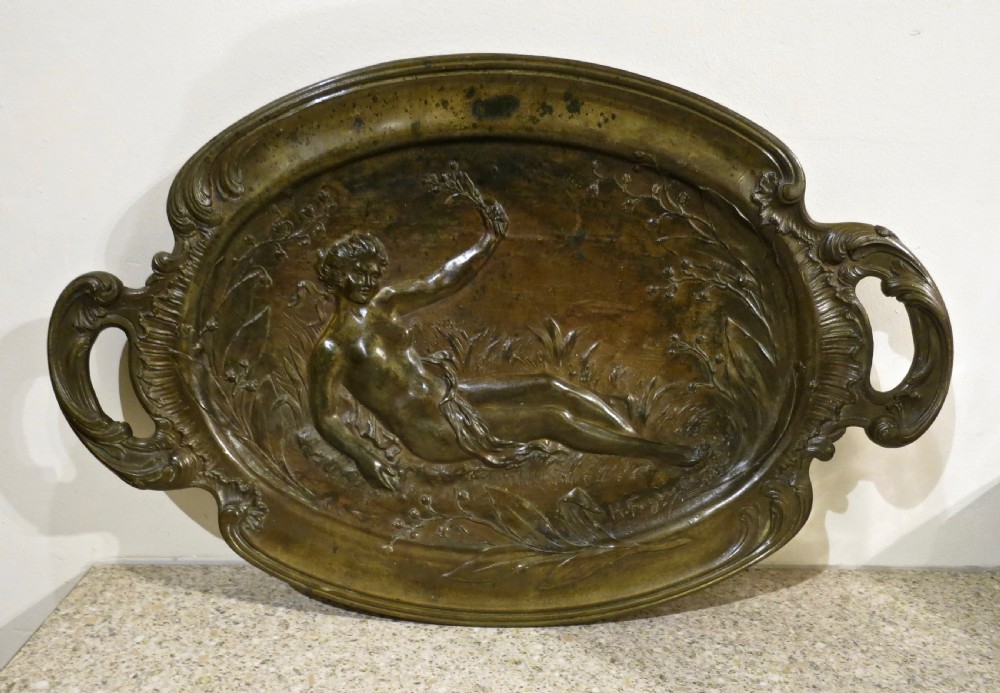 AN INTERESTING AND LARGE FRENCH BRONZE DISH