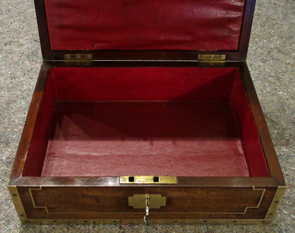 BRASS-BOUND SOLID MAHOGANY DEED BOX View IV