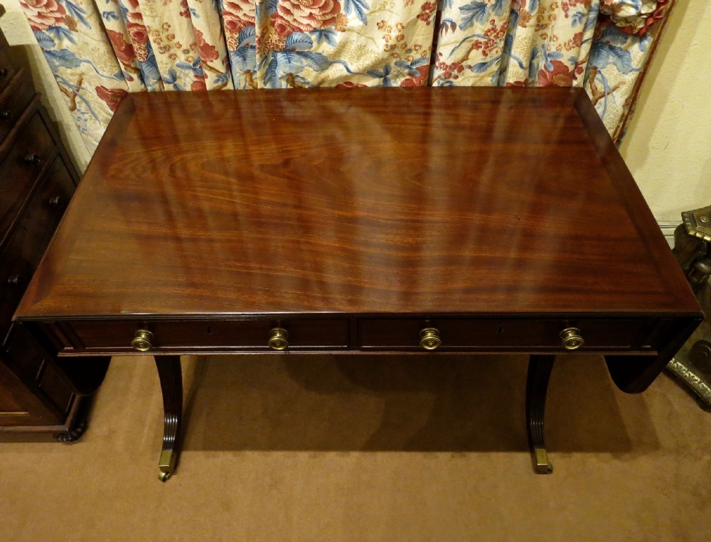 FINE FIGURED MAHOGANY SOFA TABLE BY GILLOWS View V