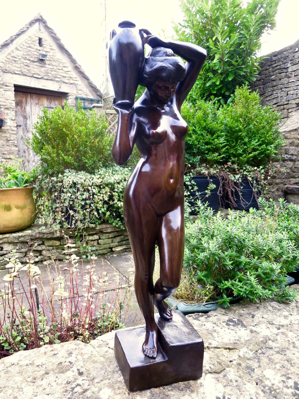 A LARGE AND IMPRESSIVE BRONZE SCULPTURE View II
