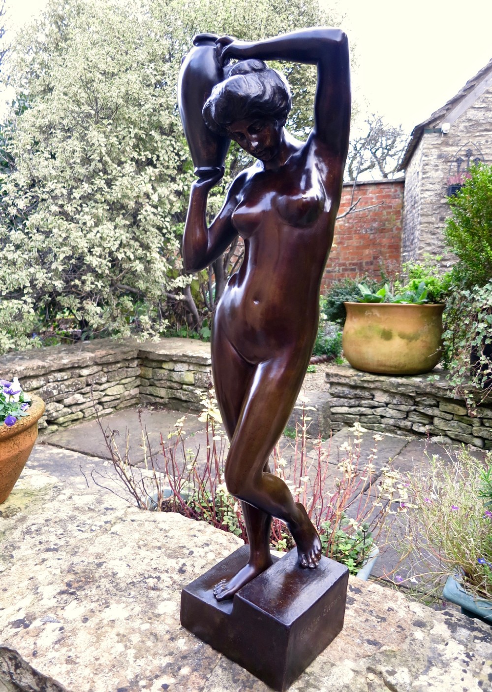 A LARGE AND IMPRESSIVE BRONZE SCULPTURE View III