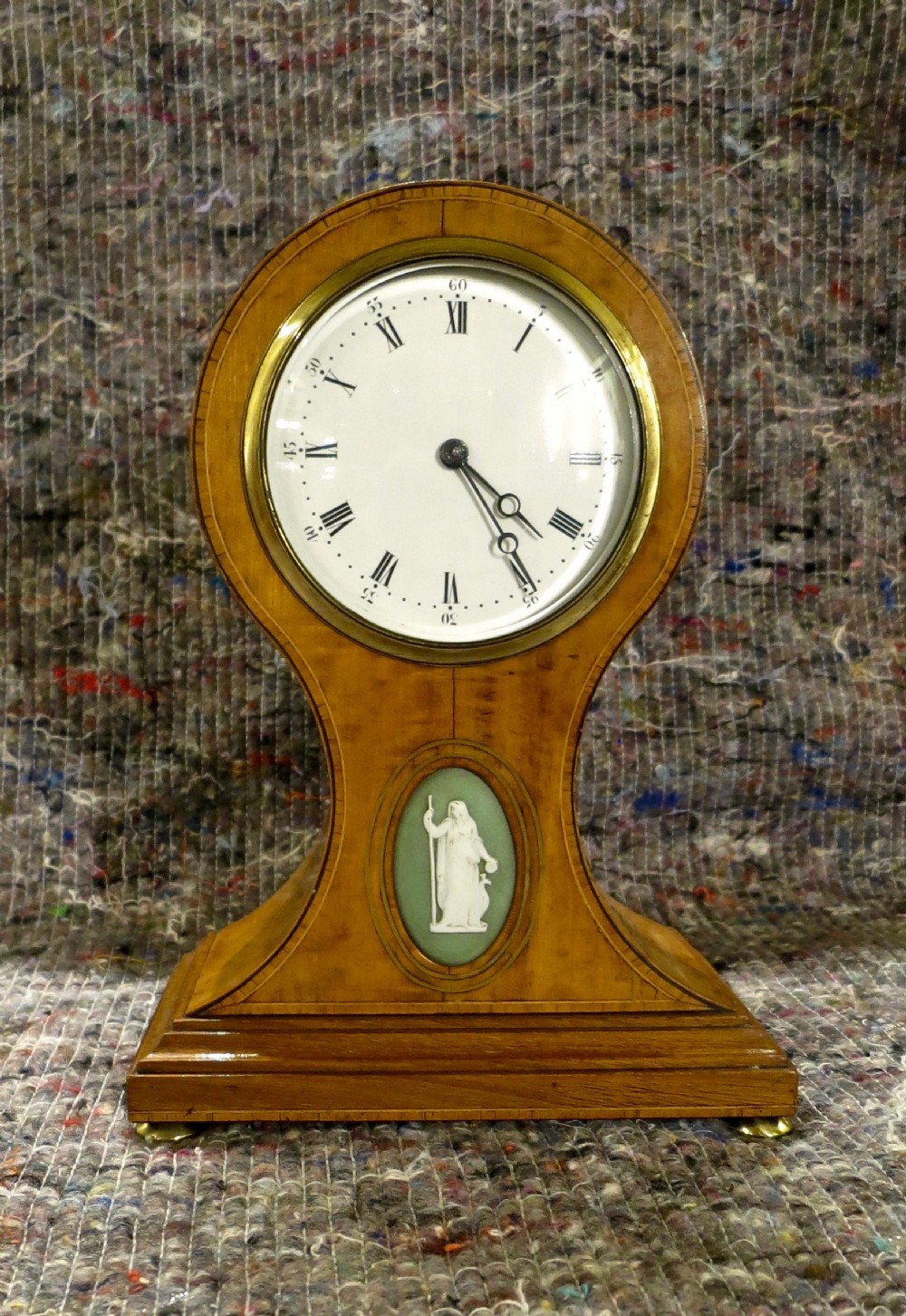 PRETTY SATINWOOD 