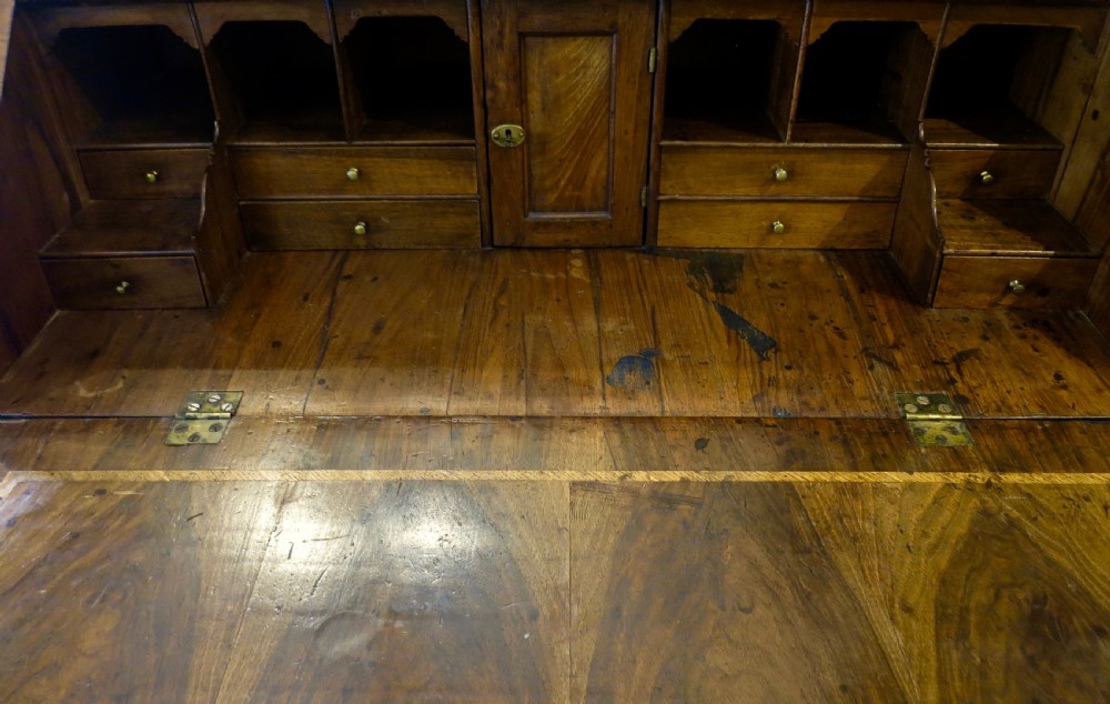18TH CENTURY FIGURED WALNUT BUREAU View III