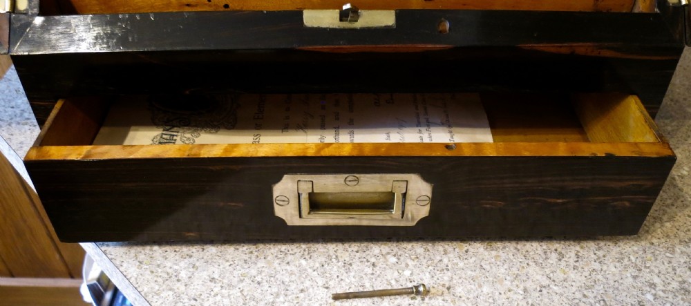 AN EXCEPTIONAL COROMANDEL FITTED STATIONERY CABINET View VII