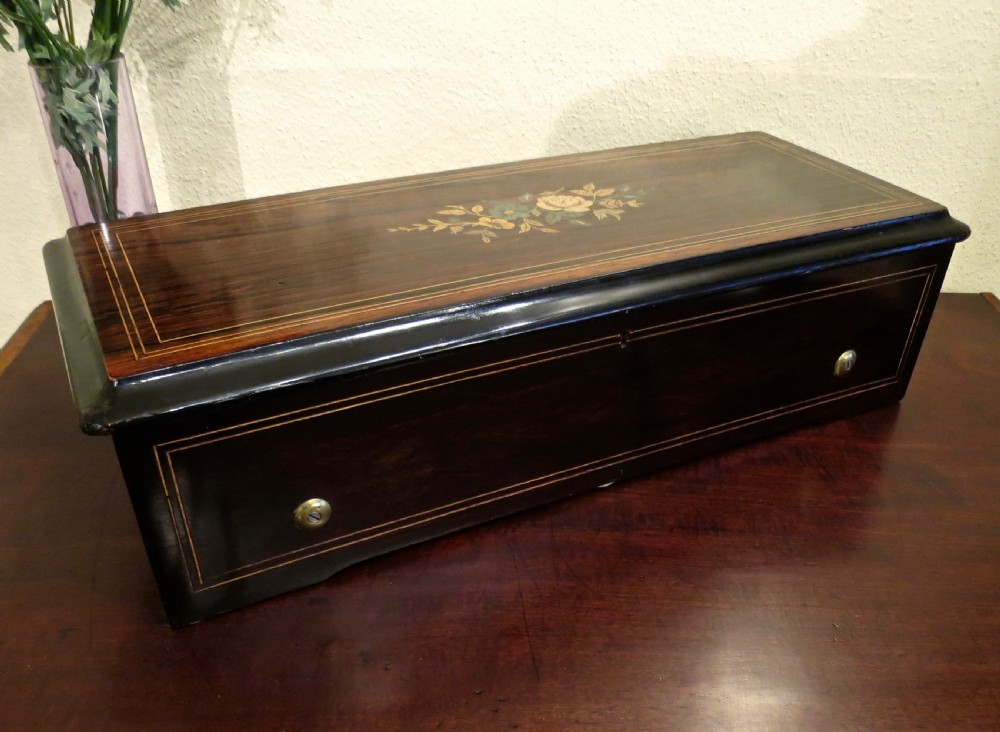 SWISS TEN-TUNE MUSIC BOX View II