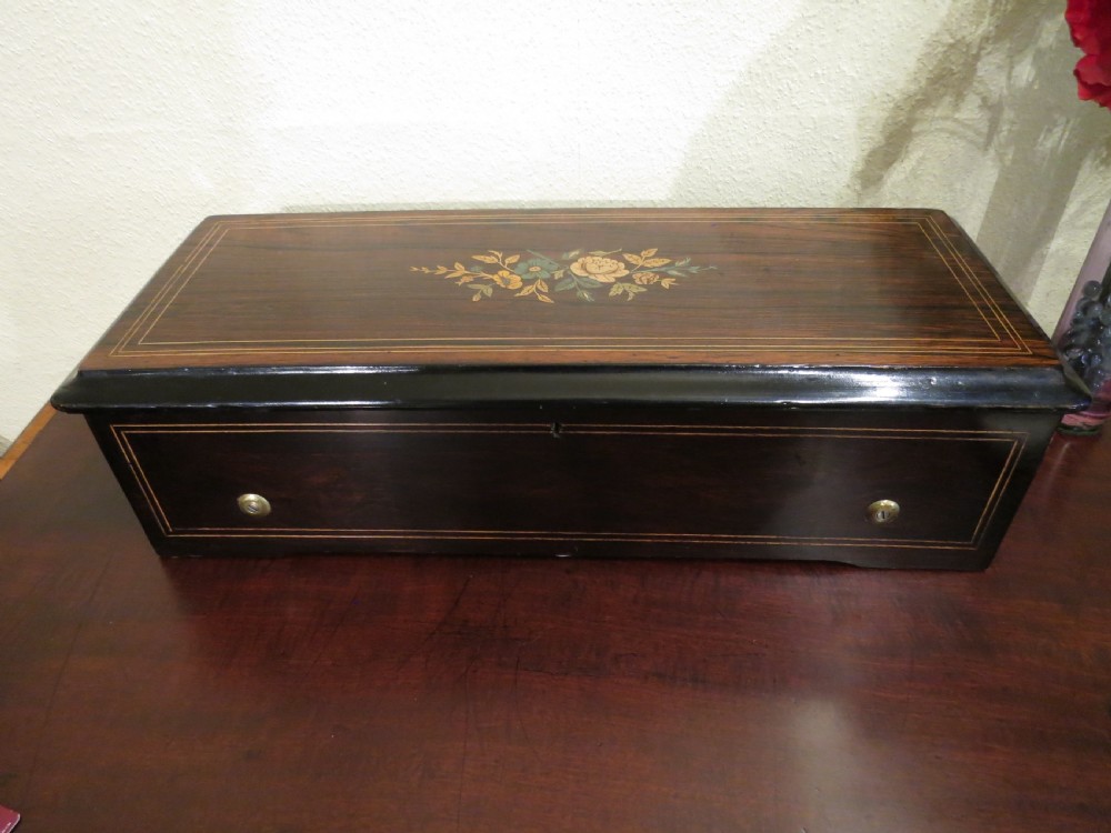 SWISS TEN-TUNE MUSIC BOX View V