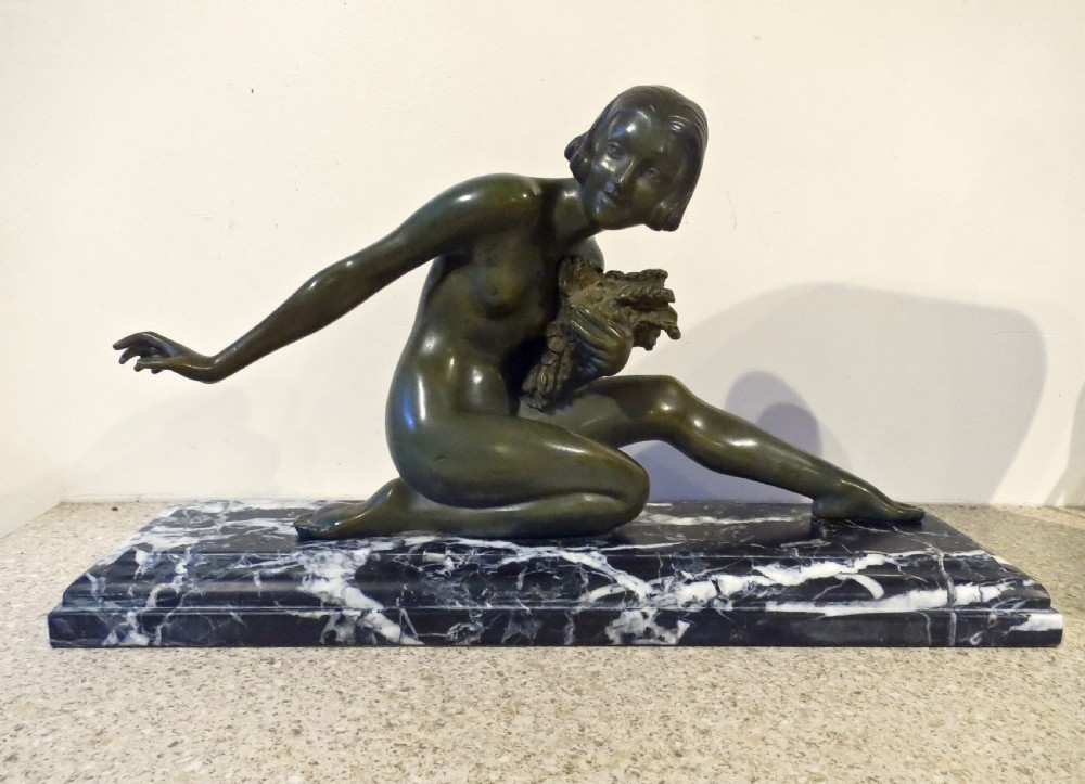 CHARMING ART DECO PERIOD BRONZE SCULPTURE