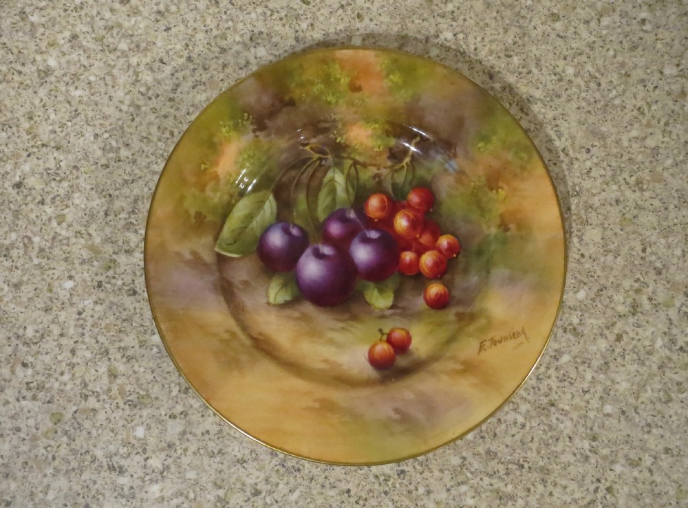 ROYAL WORCESTER 
