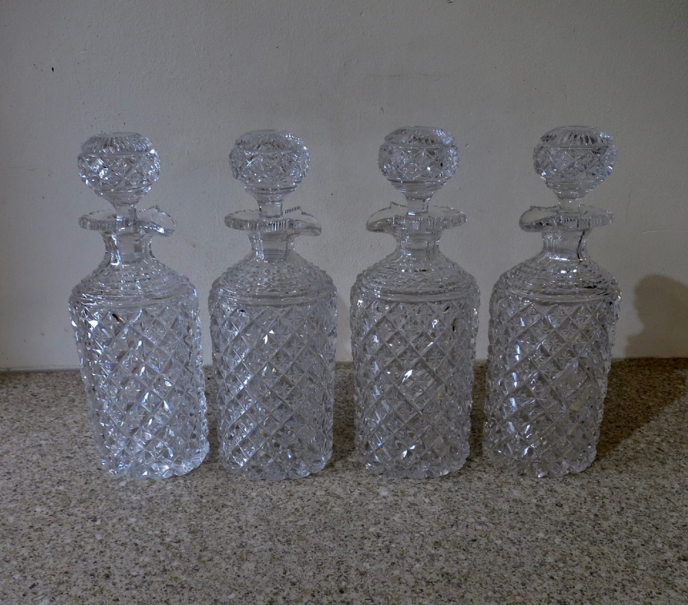 FINE BRASS-BOUND PADOUK DECANTER BOX View V