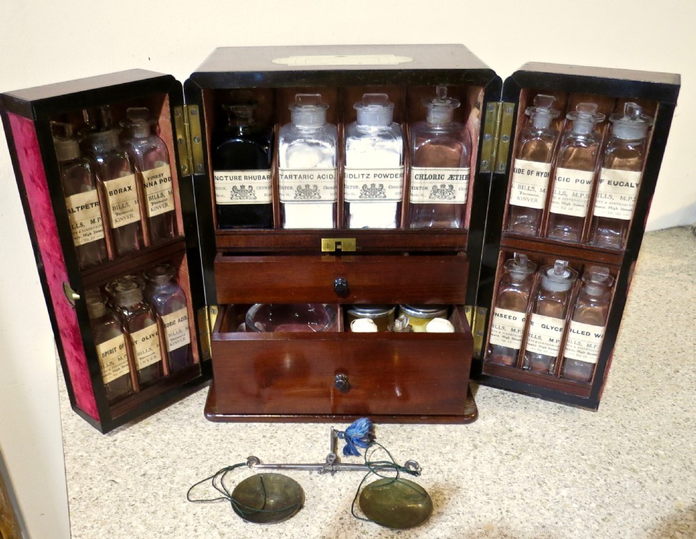FULLY FITTED APOTHECARY (MEDICINE) BOX View VI