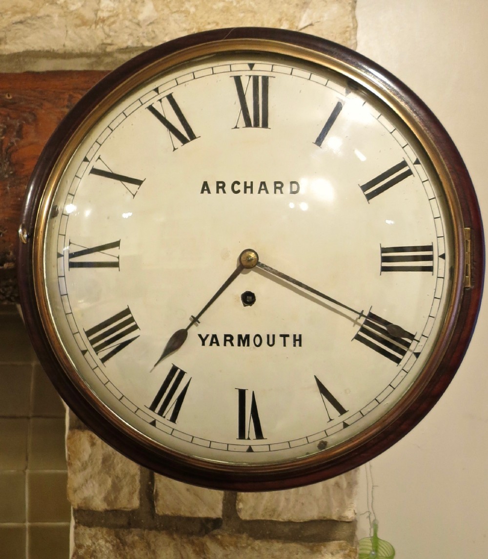 EARLY 19TH CENTURY 8-DAY MAHOGANY WALL CLOCK