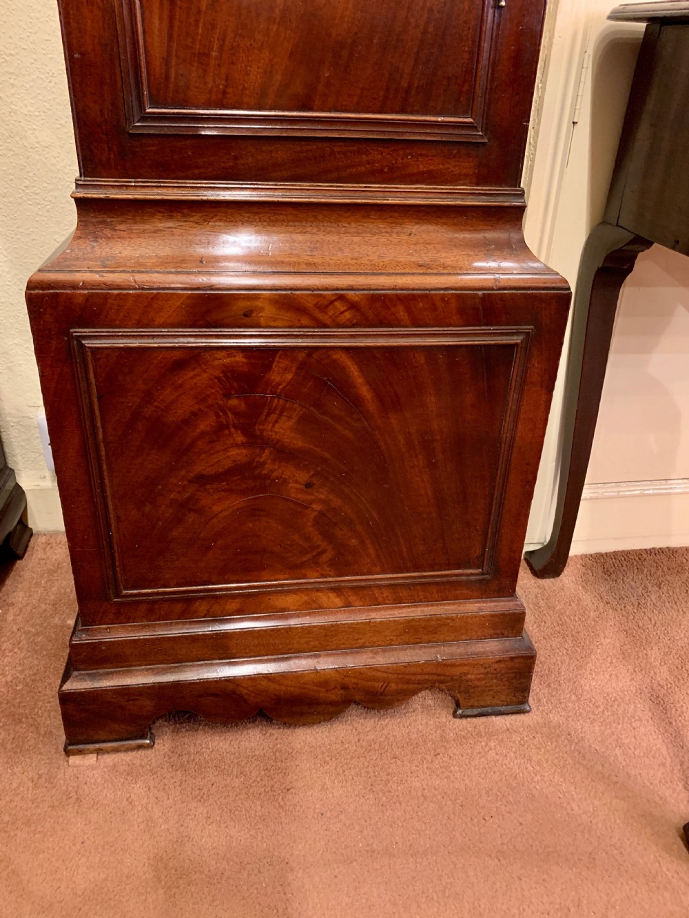 A FINE LATE 18TH CENTURY LONDON MAHOGANY LONGCASE CLOCK BY KENNETH MACLENNAN View V