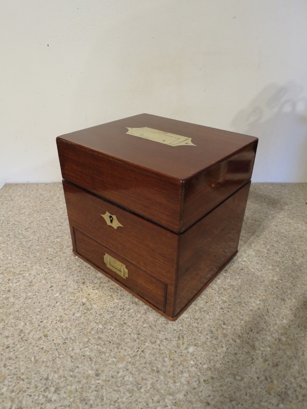 FULLY FITTED APOTHECARY'S (MEDICINE) BOX View II